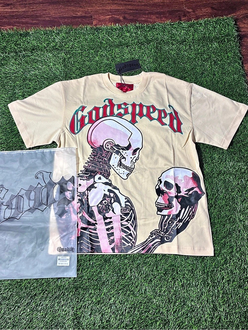 Godspped Graphic Short Sleeve Tee in Cream NWT